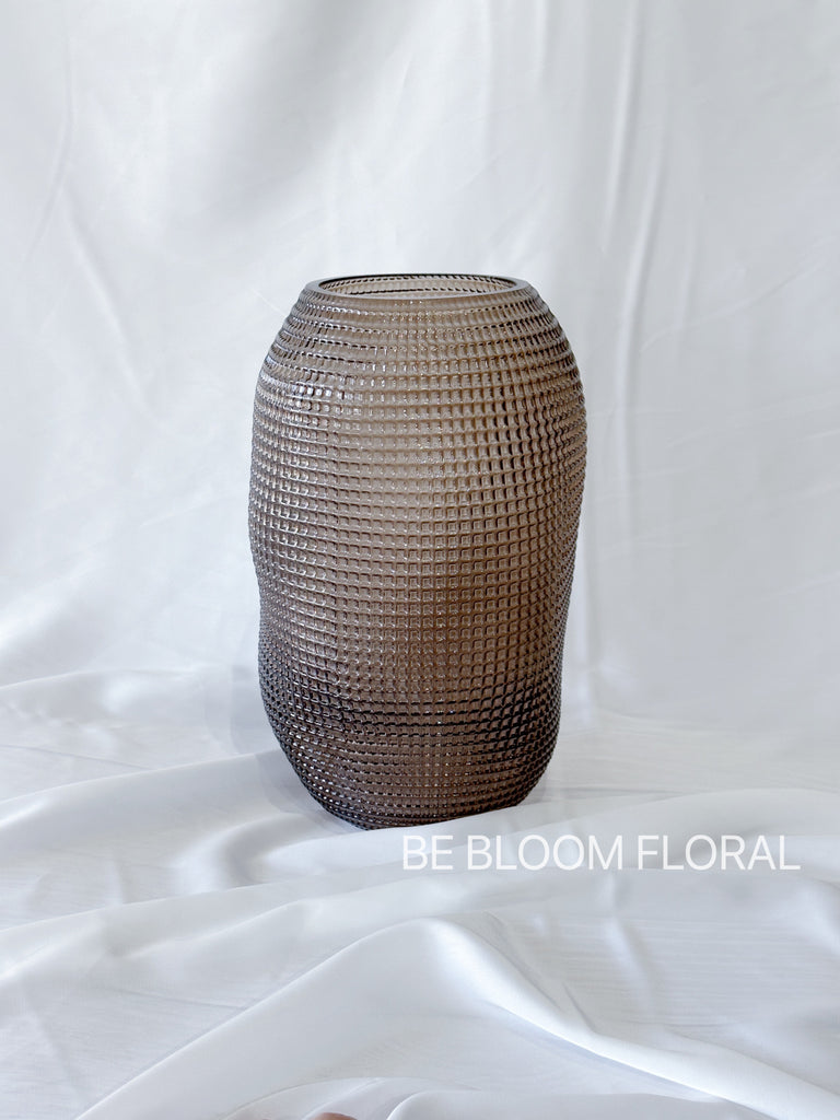 Vase C26