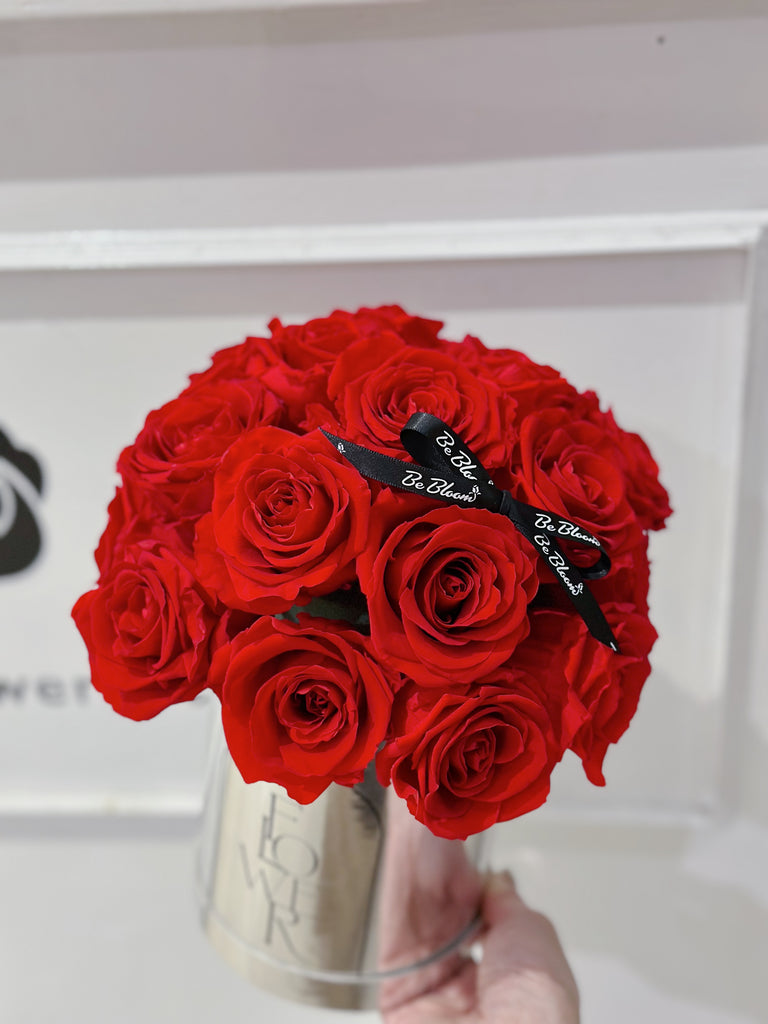 “Moonlight” Rose Bucket